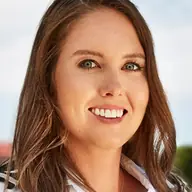 Isabelle "Izzy" Wouters