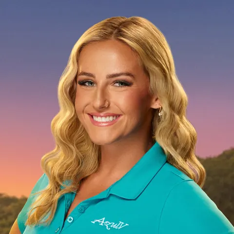 Jessenia "Sen" Stidger